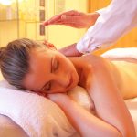 Comment enrichir sa pratique du massage Tuina grâce au massage intuitif ?
