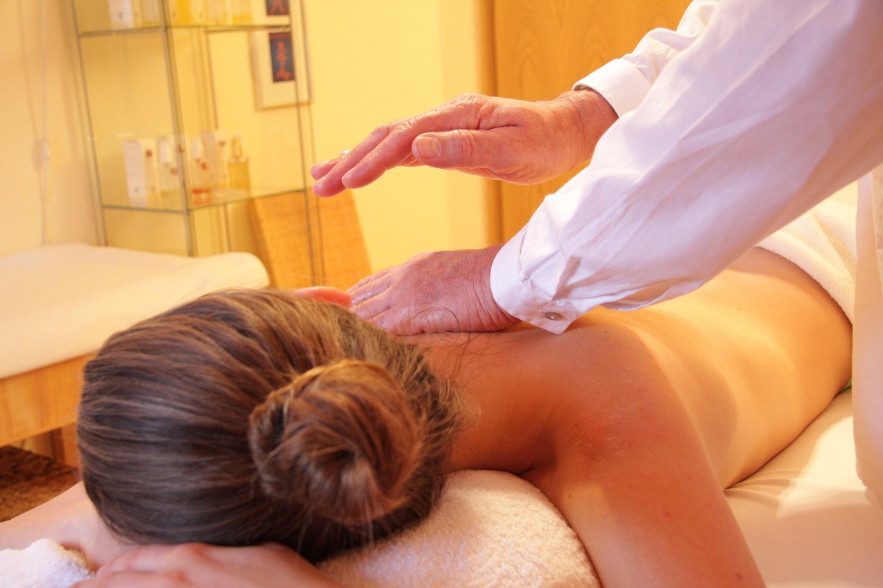 Illustration : nce à tout moment. empathie : se connecter — enrichir sa pratique du massage tuina grâce au massage intuitif ?
